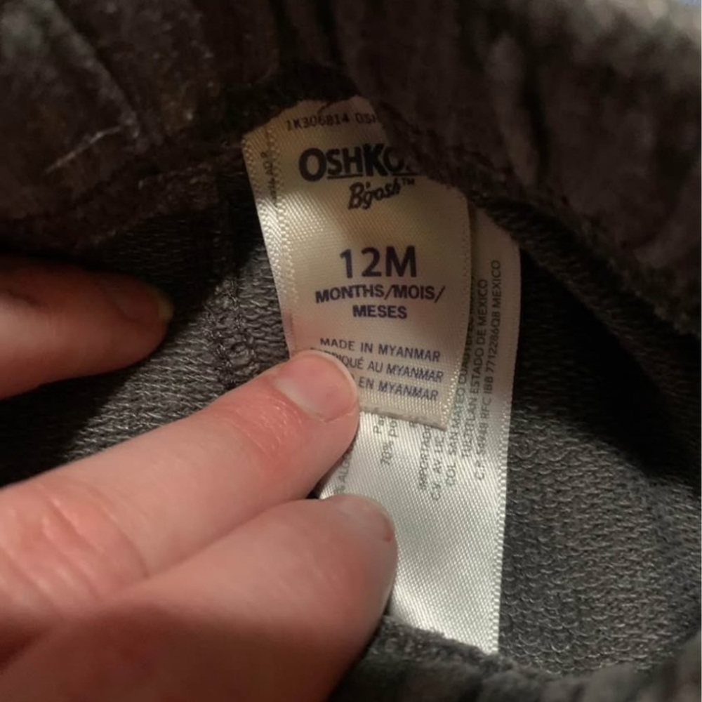 OshKosh B'gosh Gray Baby shorts 12M